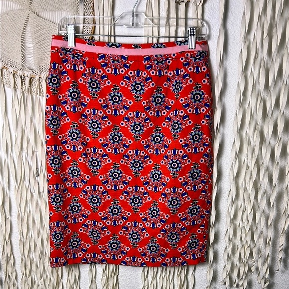 Boden Coral Pop Floral Pencil Skirt Size 8Long - Picture 2 of 8